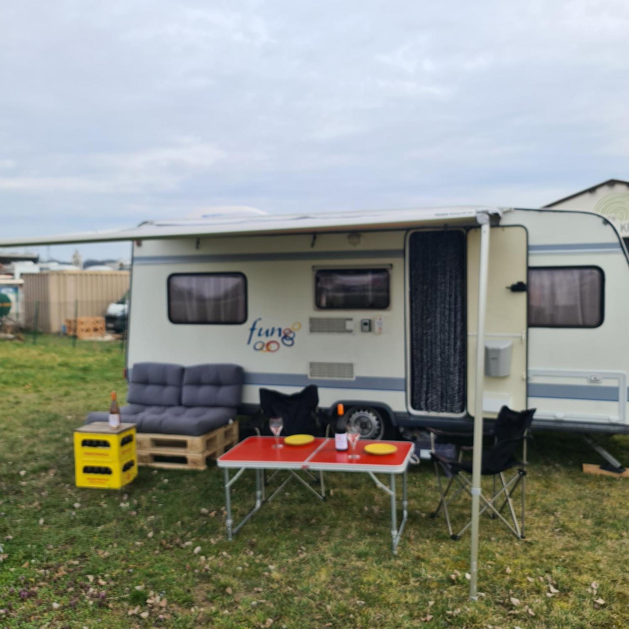 Louise'S Camper Hotel Neusiedl an der Zaya Kültér fotó